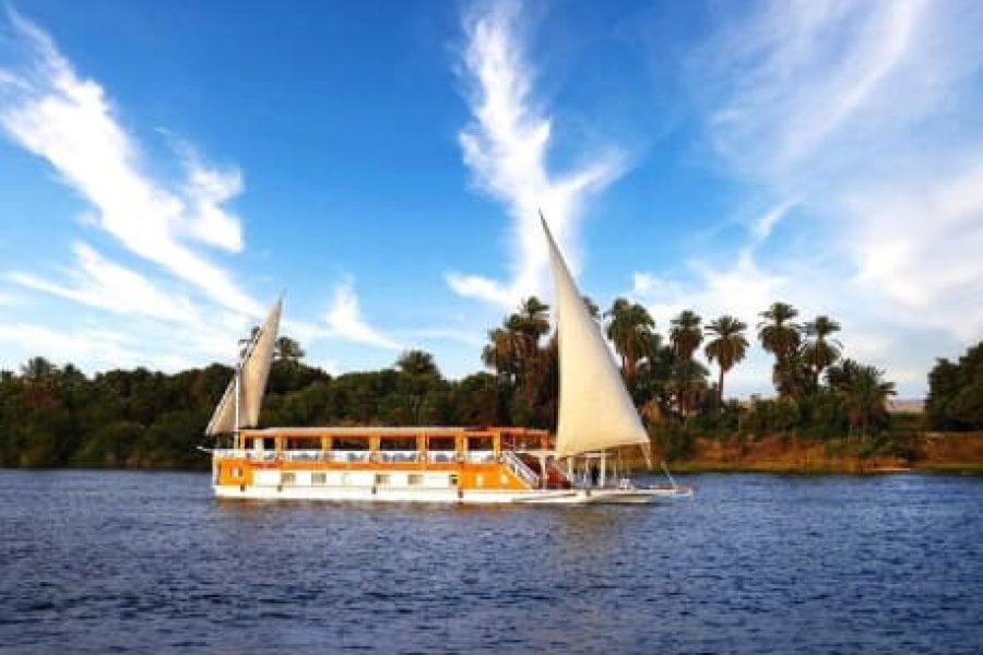 Amoura Dahabiya Nile Cruise 5 Days